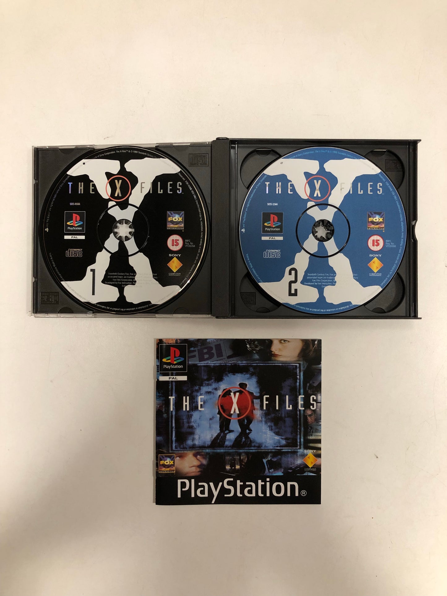 The x files PAL Sony ps1 avec notice ( 4 cd )